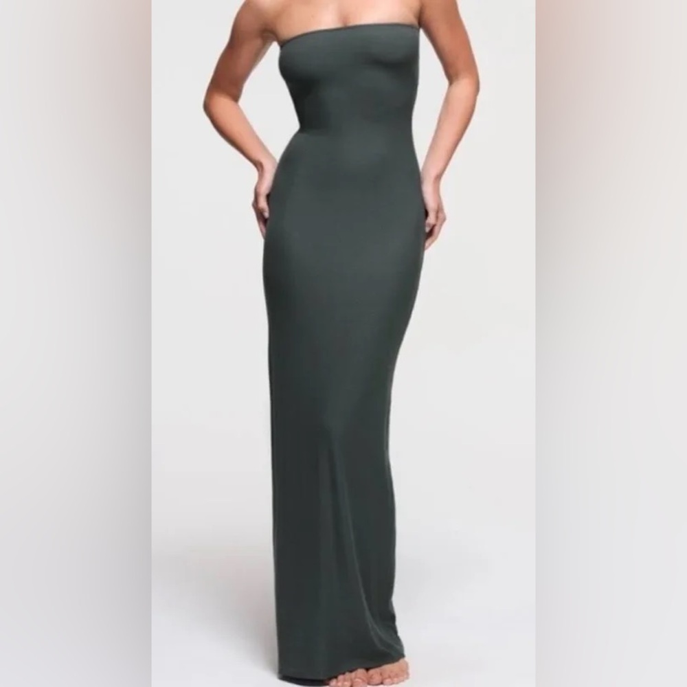 Skims soft lounge strapless dress